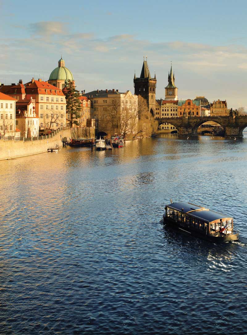 Konferensresa till Prag med flodtur på Moldau